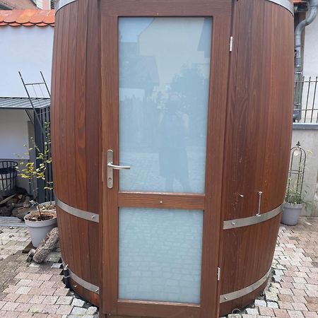 Schlafen Im Weinfass Apartamento Ipsheim Exterior foto