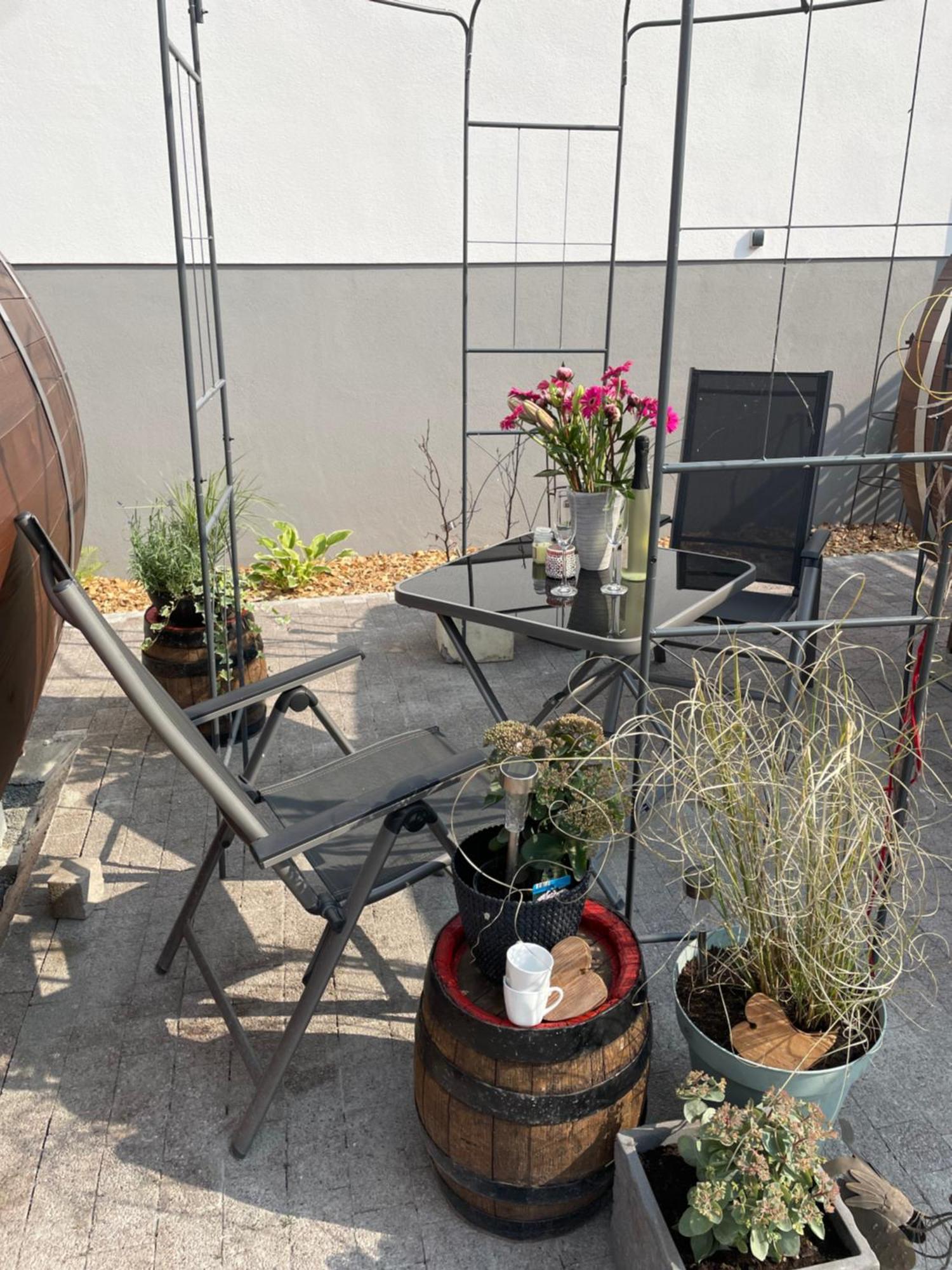 Schlafen Im Weinfass Apartamento Ipsheim Exterior foto